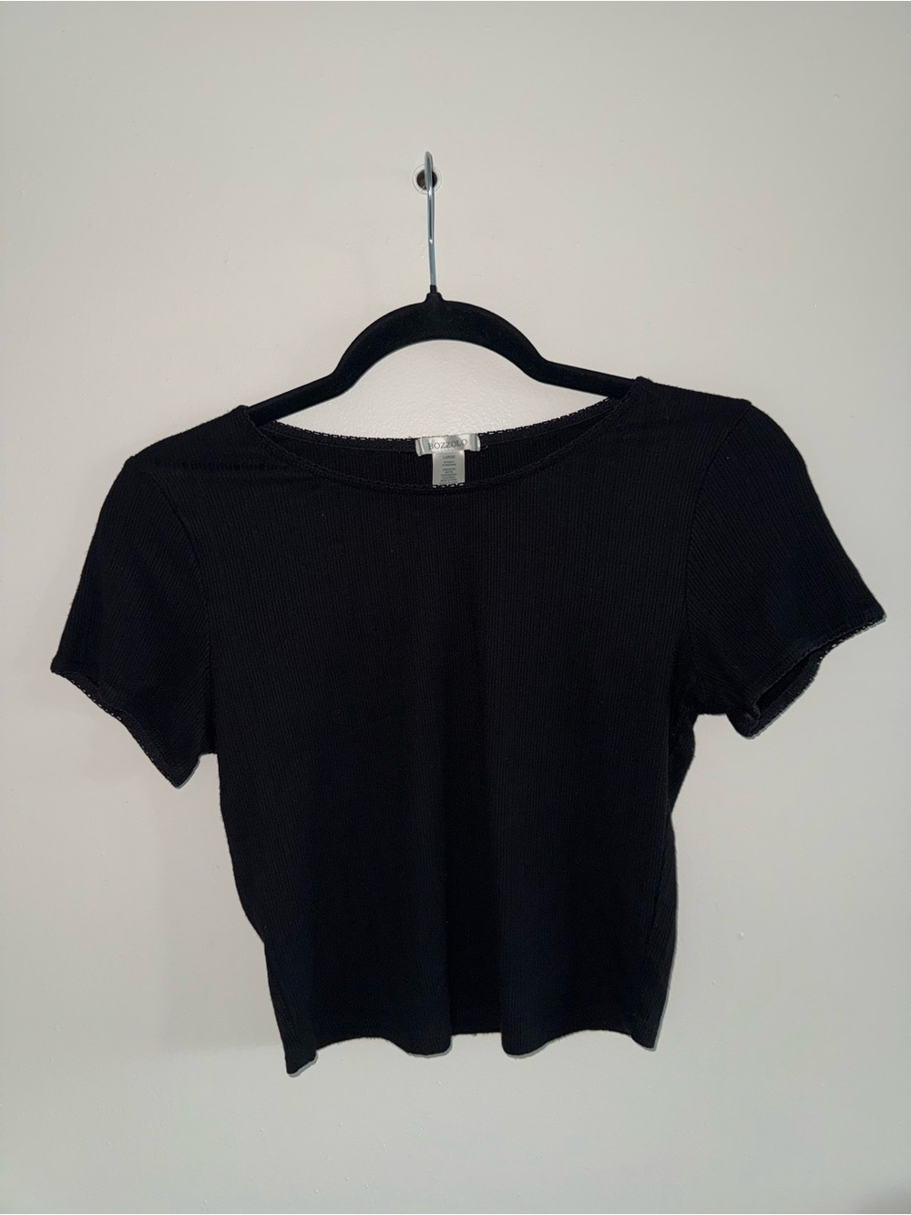 Bozzolo Black Ribbed Crop Top - Short Sleeve